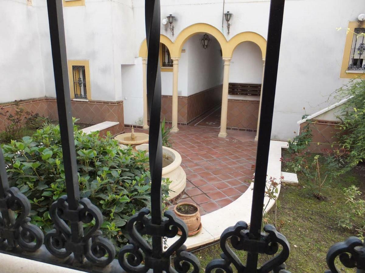 Acogedor Apartamento. Mezquita Wifi Cordoba Luaran gambar