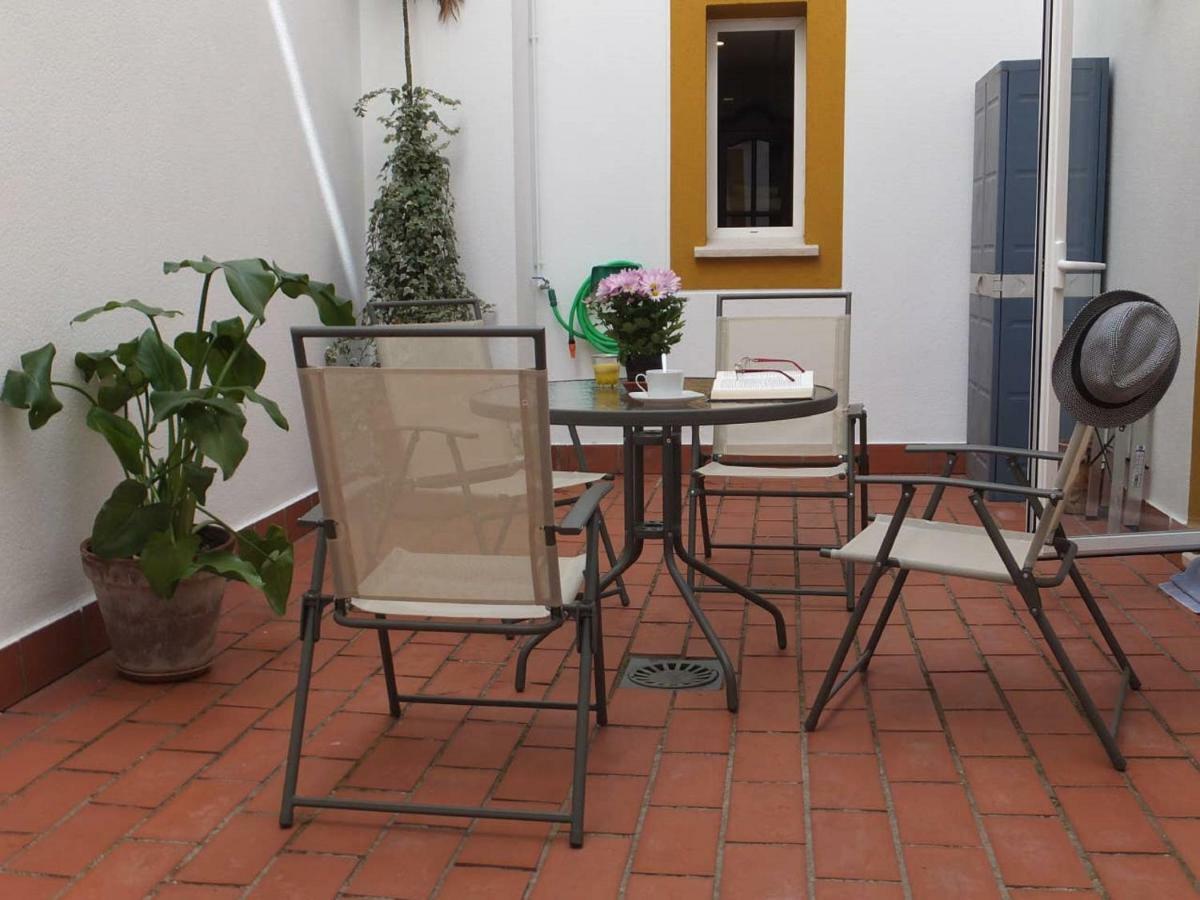 Acogedor Apartamento. Mezquita Wifi Cordoba Luaran gambar